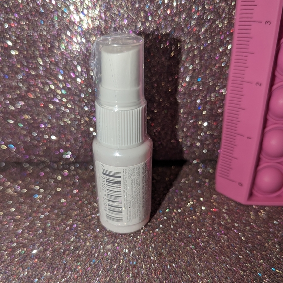 $4 Ofra Makeup Fixer Setting Spray - Picture 2 of 4